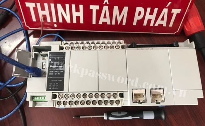 1.ttp-crack-pass-plc-Panasonic-FP-XH-M8N16T